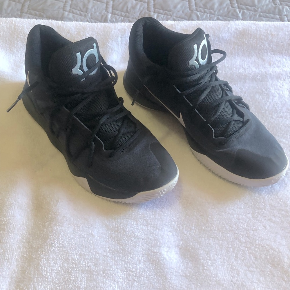 Mens KD Trey 5 Oreo - size 11.5